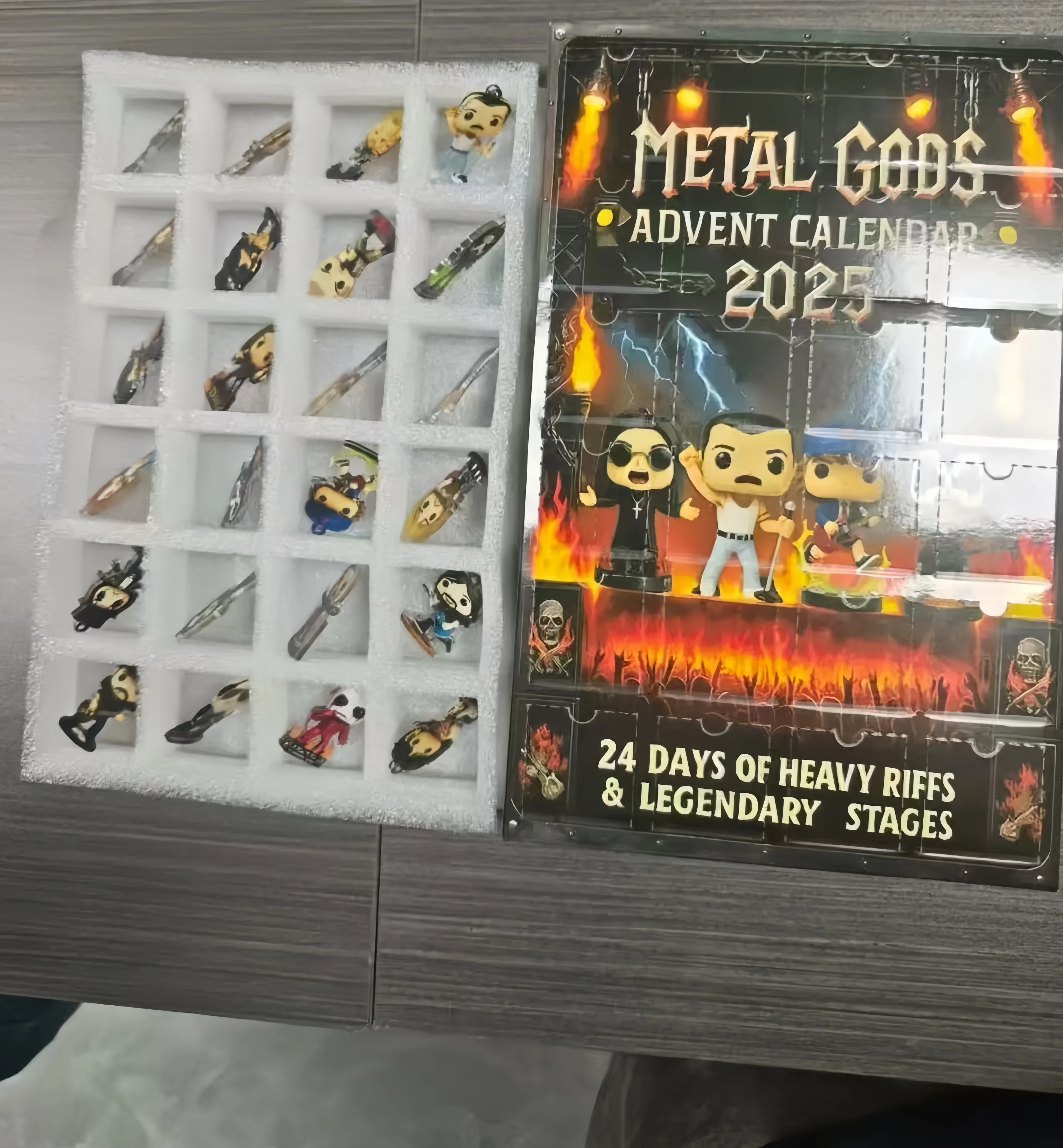 Rock and Metal Advent Calendar 24 Days Eddie Advent Calendar 2D Flat Acrylic hanging Christmas Band Pendant Figure Keychain Gift