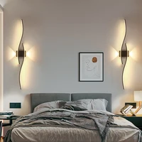 Applique Murale LED au Design Moderne et Simple, Luminaire Décoratif d'Nik, Idéal pour un Salon, une Cuisine, une Chambre à Coucher ou une TV 3