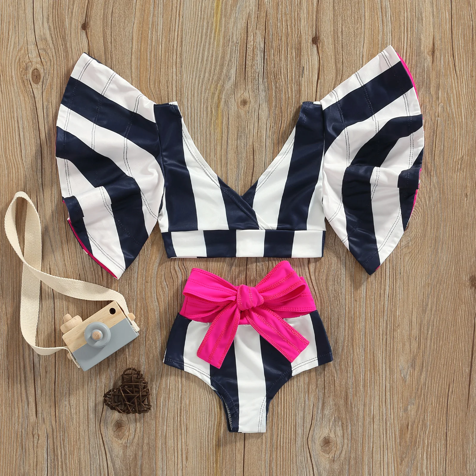 Summer Girls’ Stripe Bikini Set – Short Sleeve Top with High-Waist Bathing Shorts for Kids Swimwear Beachwear Swimwear