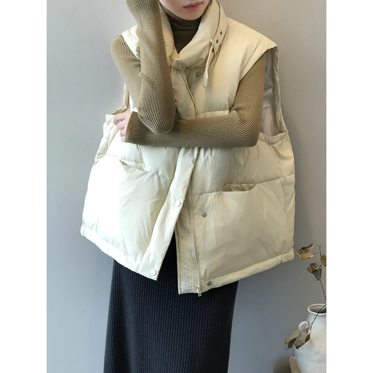 

Down Undershirt Female Warm 2022 Winter New Standing Collar Sleeveless Undershirt Down Jacket