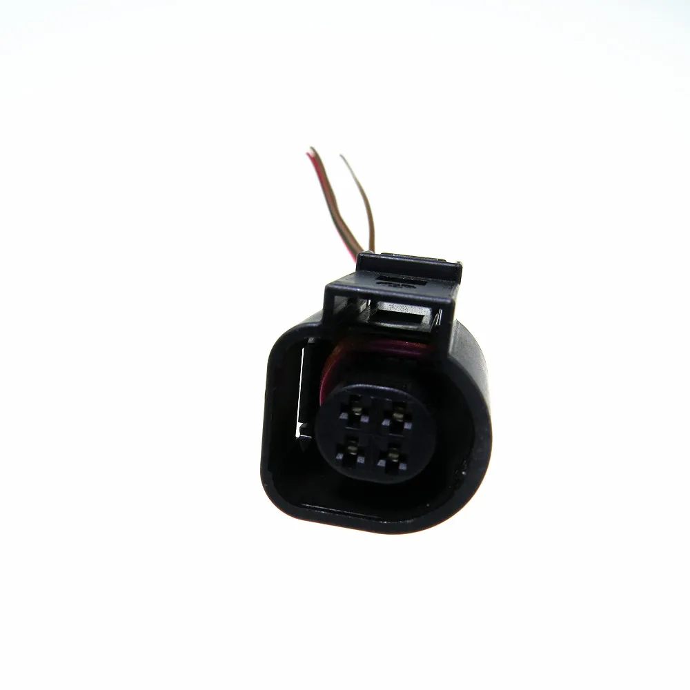 

1 Pcs 4 Pin Car Engine Coolant Temperature Sensor Plug Pigtail 4B0973712 for VW Golf Passat Beetle Audi A4 S4 A6 S6 4B0 973 712