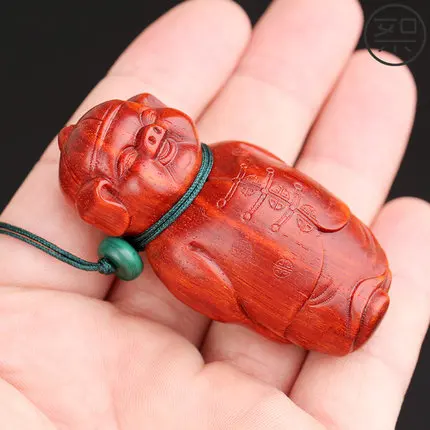

Exquisite small leaf rosewood wood piglet lucky handle