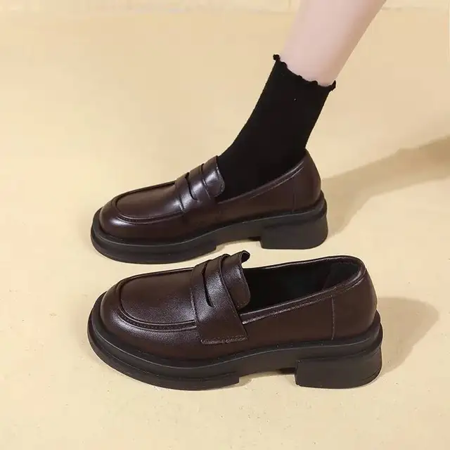 2025 Summer Japanese Style Women's Black Leather Loafers British Retro Thick Soled Perfect For JK Uniform 1