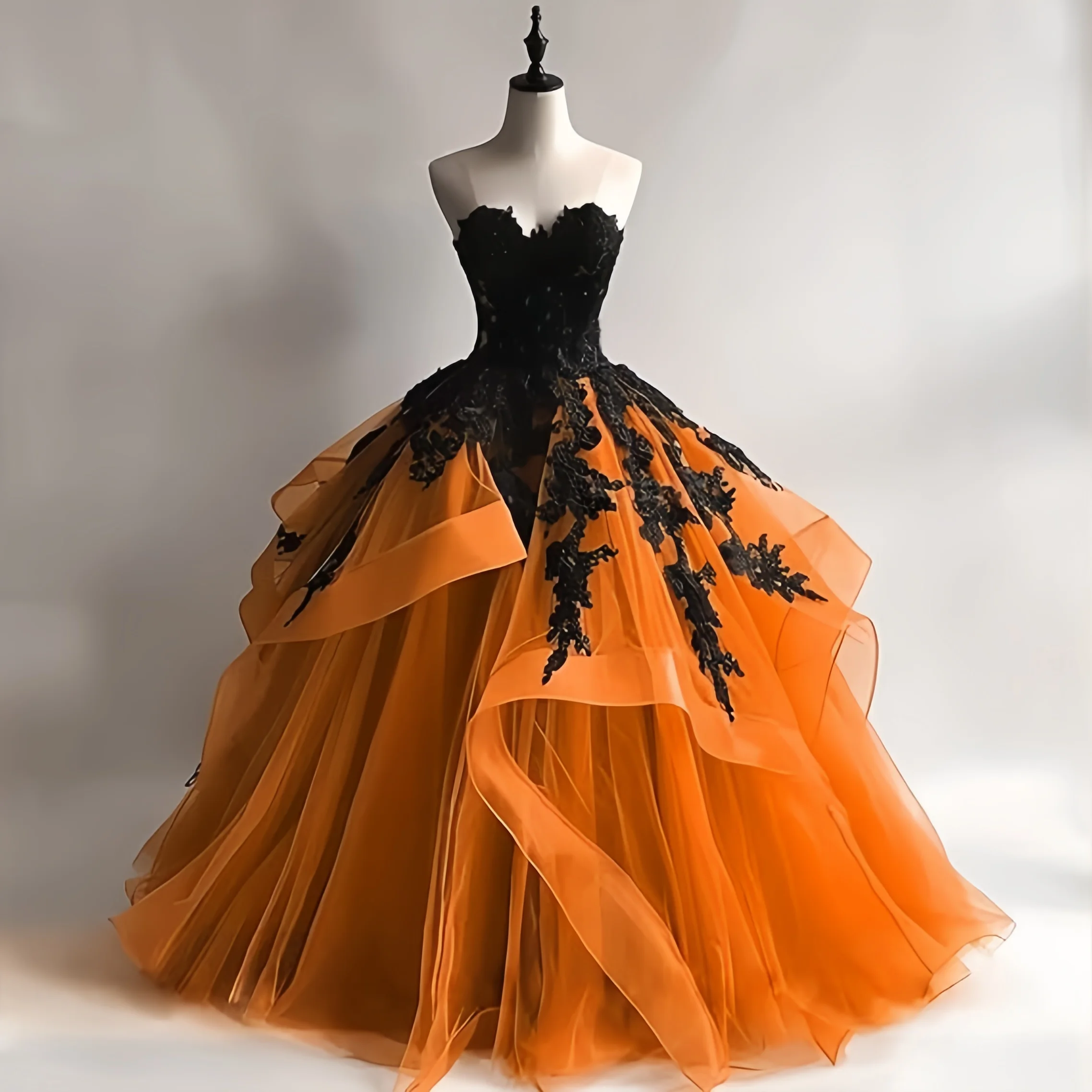 Abiti da sposa gotici vittoriani in tulle per la sposa Abiti da sposa in pizzo nero Abito da sposa gonfio senza spalline con mantello - immagine 2