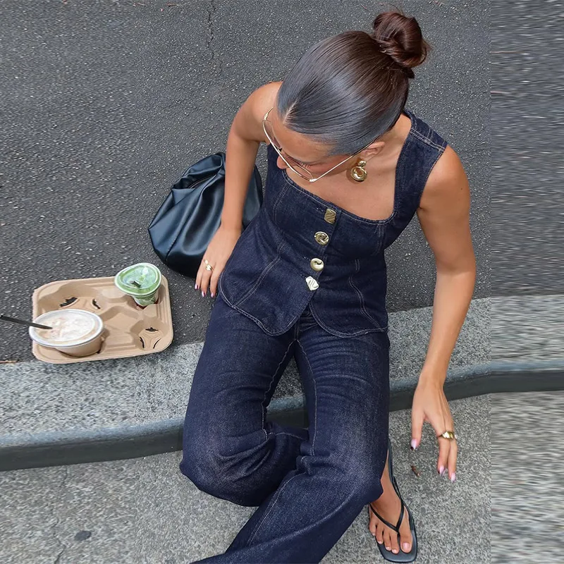 Outfit Chaleco Vaquero Entallado Mujer Rocío Osorno Encuentra En