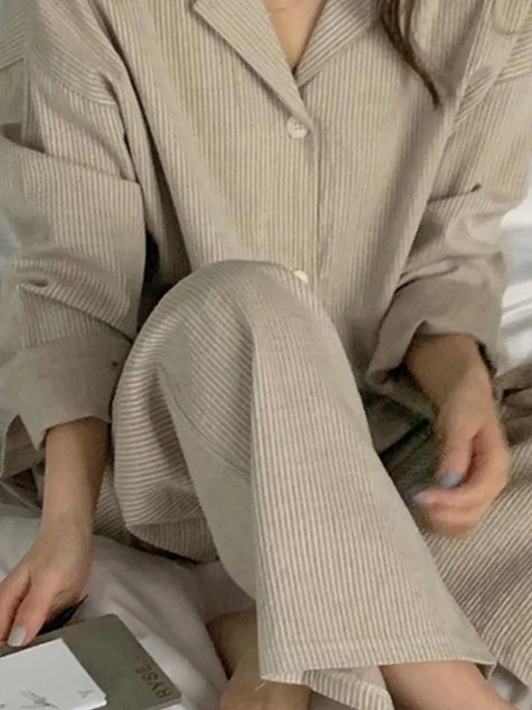 Fashion Stripe Long Sleeve Pajamas Women Single Breasted Buckle Turn Down Collar Home Wear Autumn Pajama Sets