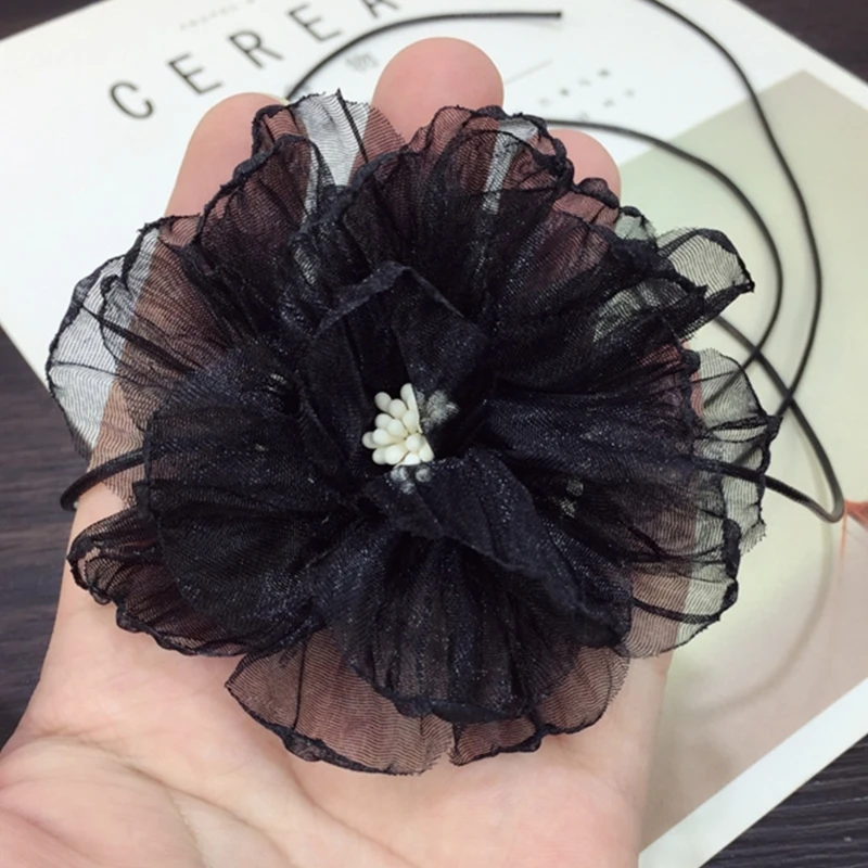 

Exaggerated Big Yarn Flower Pendant Short Choker Necklace for Women Black Adjustable Chain Valentines Day Wed Jewelry