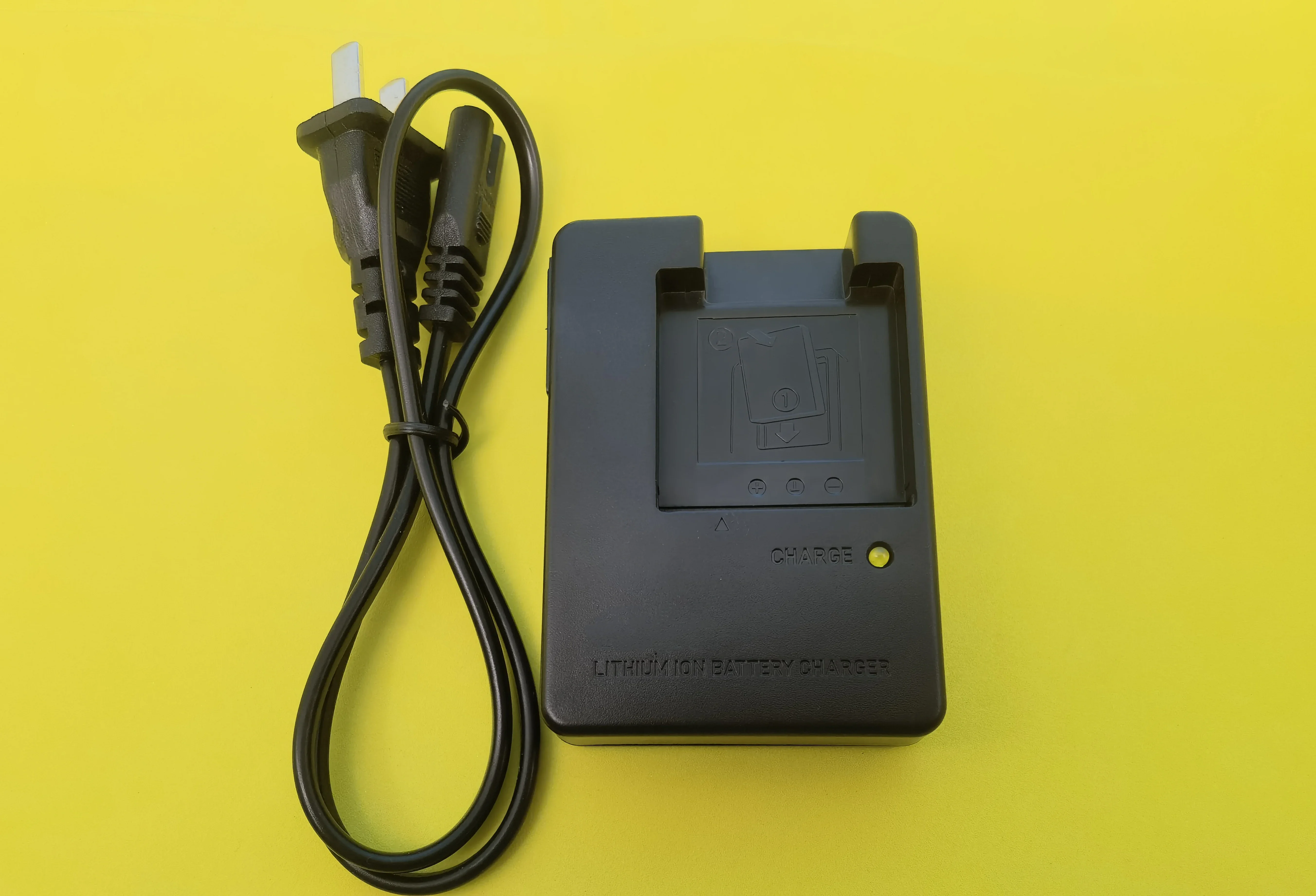 BC-60L BC60L NP60 NP-60 battery charger For Casio EX-N835 Z90 Z29 Z20 FS10 digital camera applicable NP-60 charger BC-60L