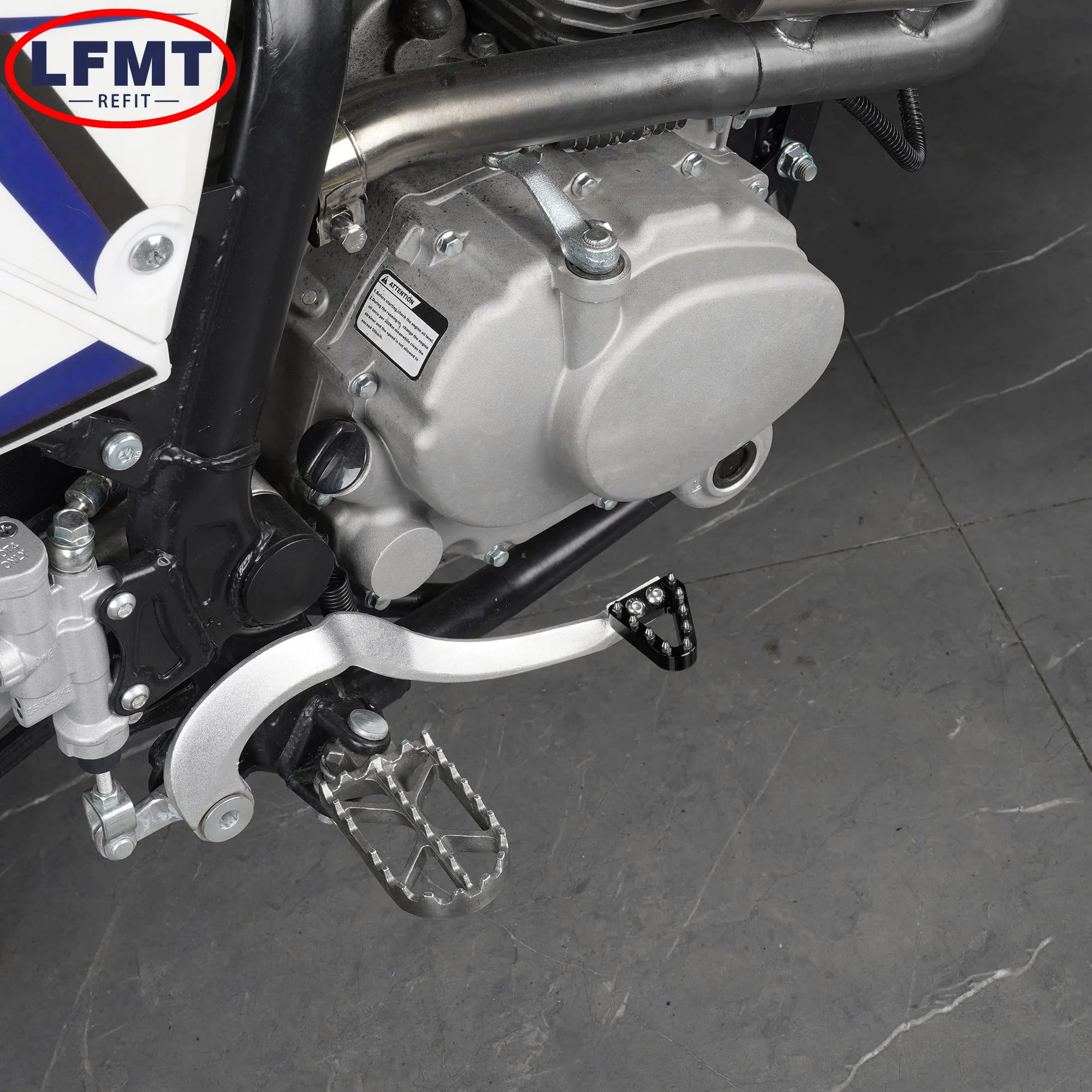 未使用KTMブレーキキャリパーサポートEXC/SXブレンボbrembo