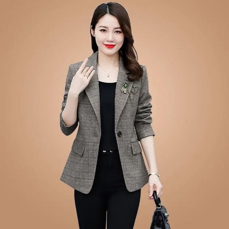 

Large Size Women Plaid Small Suit Coat Spring and Autumn 2023 New Fashion Senior Sense of Foreign Air Age Reduction Suit