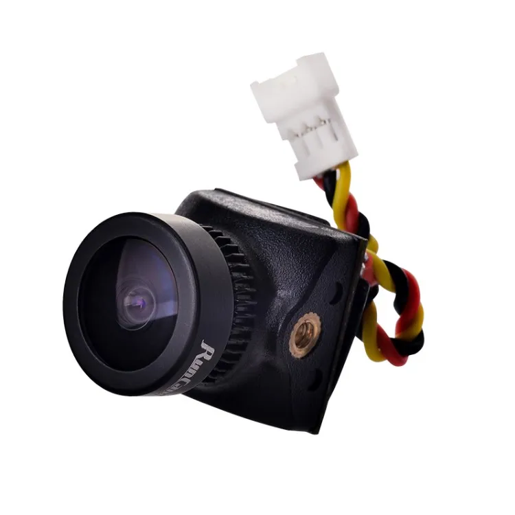 Angle de la RunCam Nano2 Mini Caméra FPV 14mm capturant une scène de vol, parfaite pour les drones longue portée.