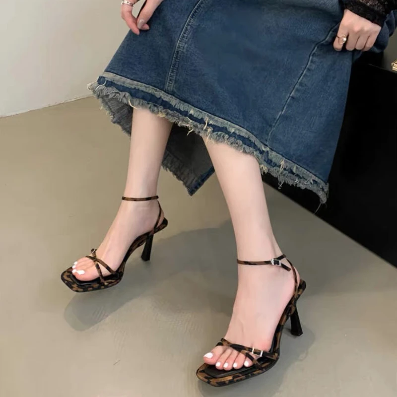 Designer Summer High Heel Women Sandals Fashion Narrow Band Leopard Pumps Outdoor Dress Sandal Women's Shoes Wedding Shoes Bride