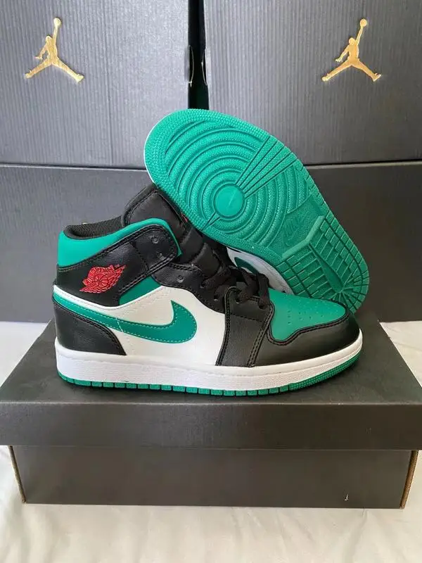 High-top Sneaker Nike Air Jordan 1 Original Men's Basketball Shoes Original Women Comfortable Sports Outdoor 555088-140