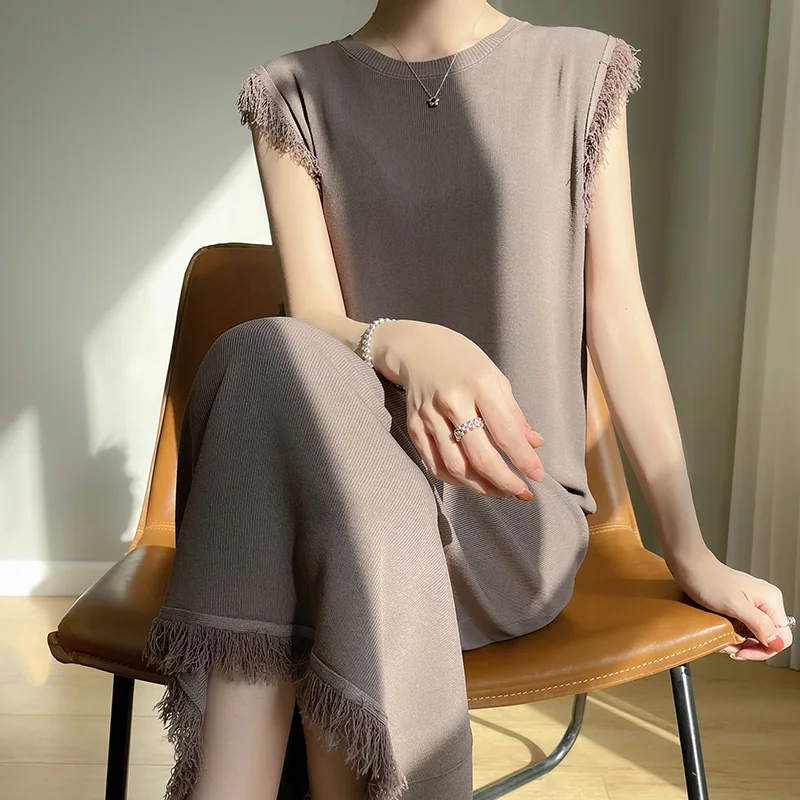 2023 Latest Summer Tassel Raw Edge Knitted Round Neck Retro Lce Silk Curved Bead Dress Women\'s Sleeveless Chic Tank Top Skirt