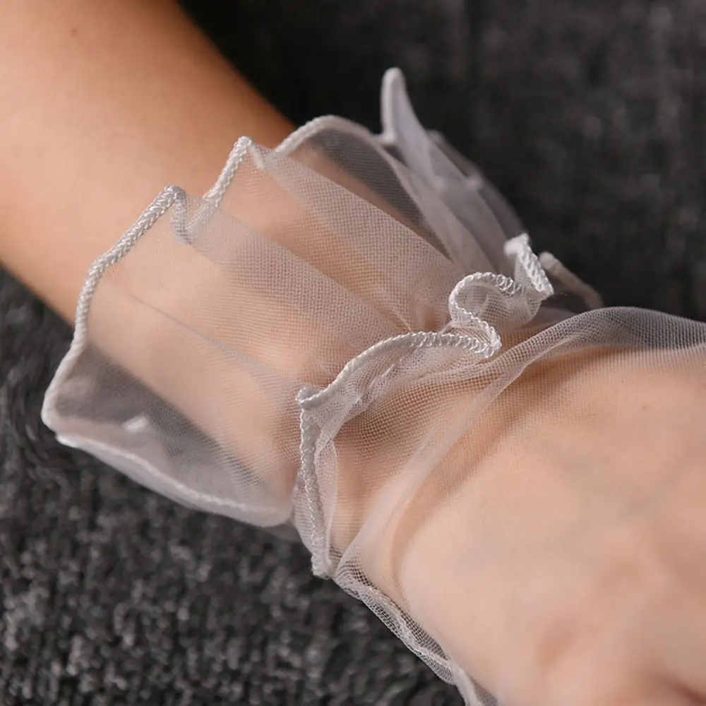 Wrist Transparent Women Tulle Gloves Ultra Thin Short Gauze Lace Gloves Bridal Full Finger Wedding Mesh Gloves Ladies