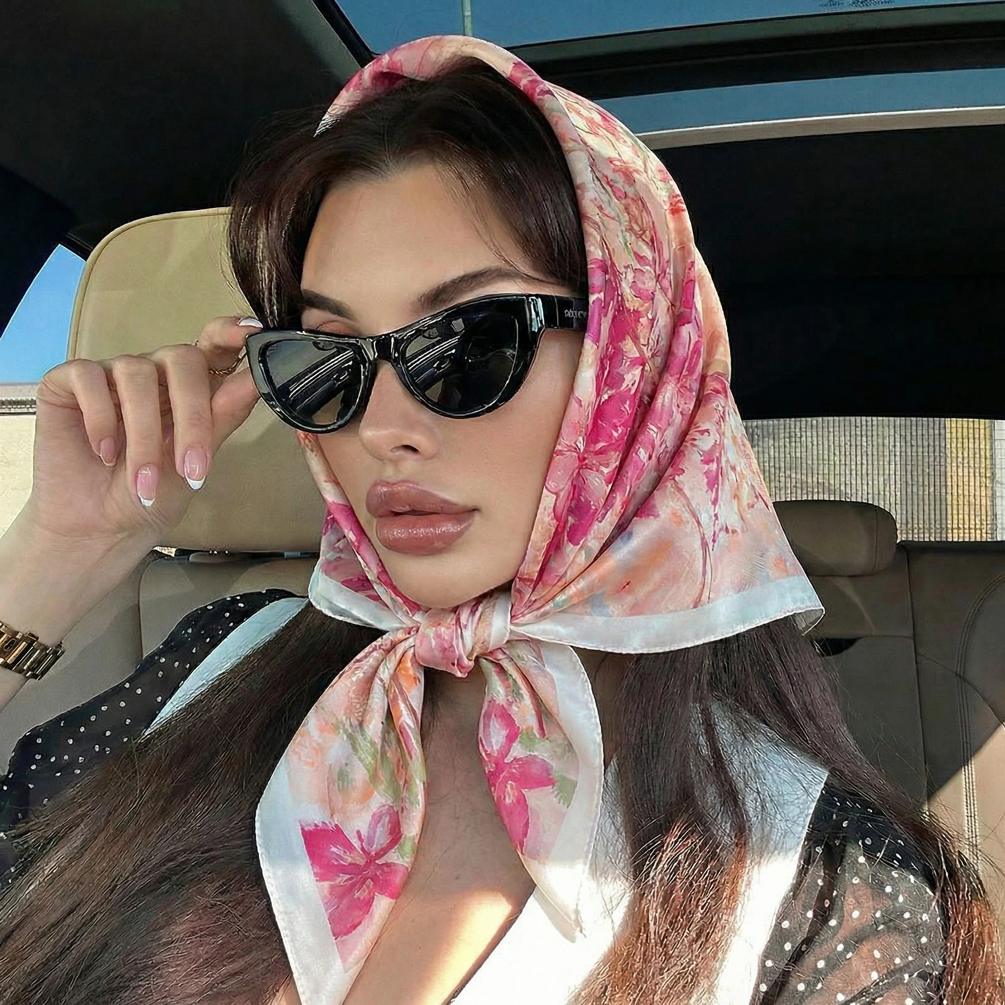 Neue Luxusmarke 2026 Gepunkteter Quadratischer Seidenschal für Damen Hijab Haarbänder 70cm Halstuch Weiblicher Satin-Schal Stirnband – Detail 3