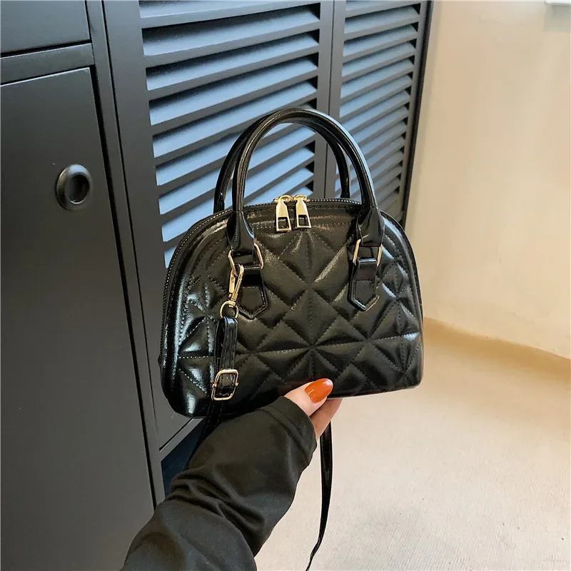 B Autumn Fashion Crossbody Bag Diamond Candy-colored Luxury Brand Shoulder Bag Simple Western Handbag Retro Shell Crossbody Bag