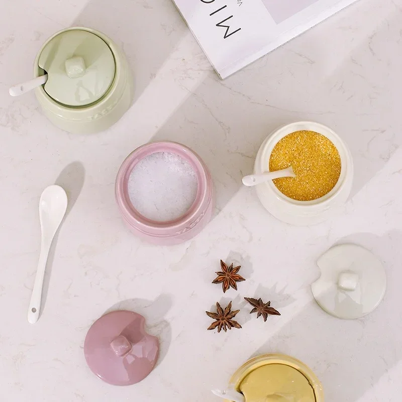 Gradient Ceramic Spice Jar Kitchen salt Seasoning Jar Pepper Seasoning Bottle Lid Spoon Kitchen Countertop Spice Sugar Jars