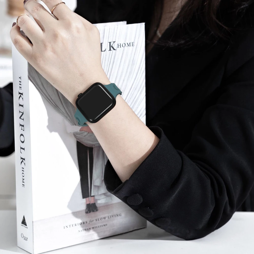 Silicone Strap for Apple watch band 44mm 40mm 45mm 41mm 42mm 38mm 49mm belt correa bracelet iWatch series ultra 9 8 7 6 5 4 3 SE