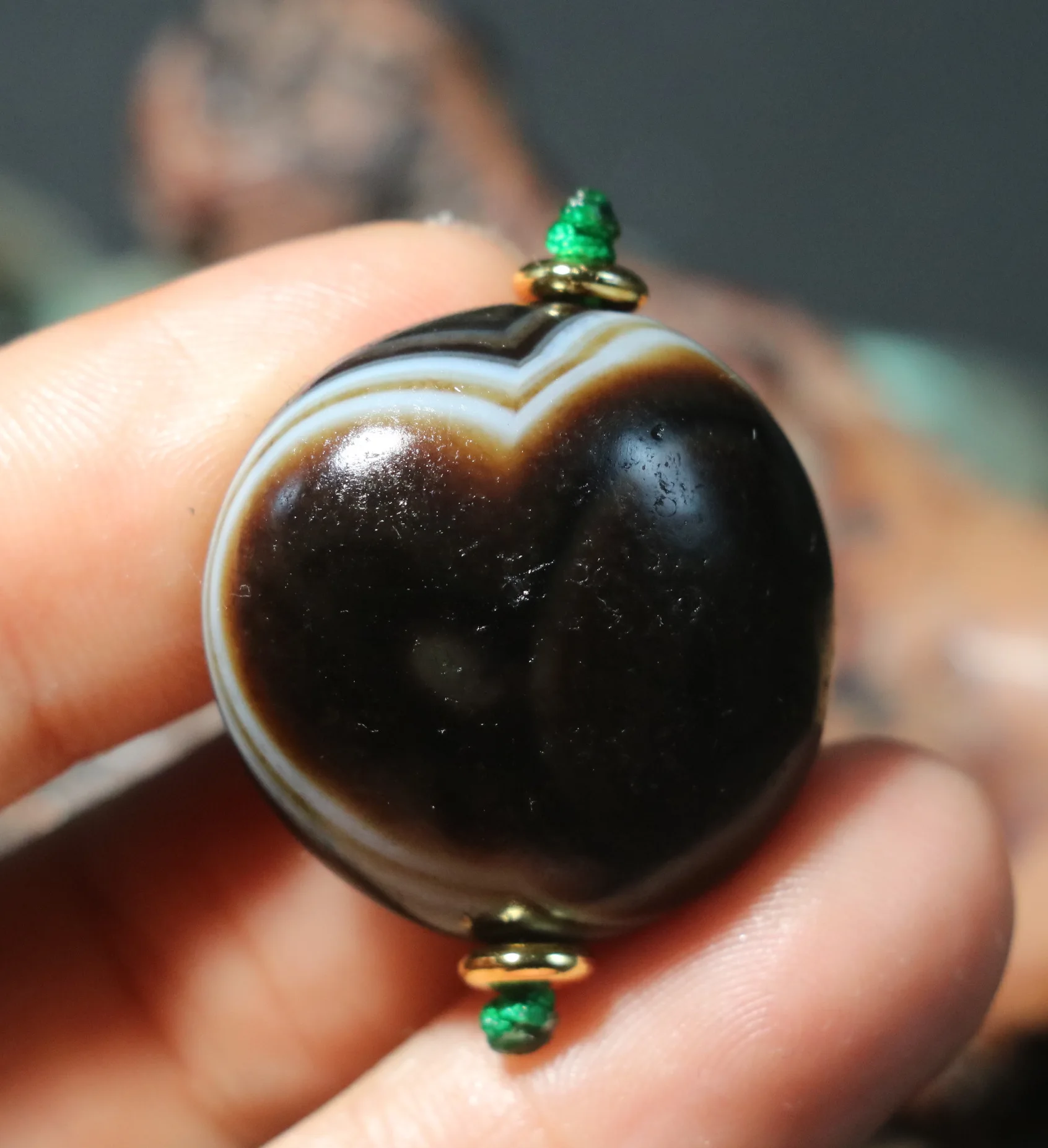 

Magic Power Tibetan Agate Coffee Color Goat Heaven Eye dZi Bead Smoothly Pendant A3Q UPD322A1 Lkbrother Sauces Top Quality
