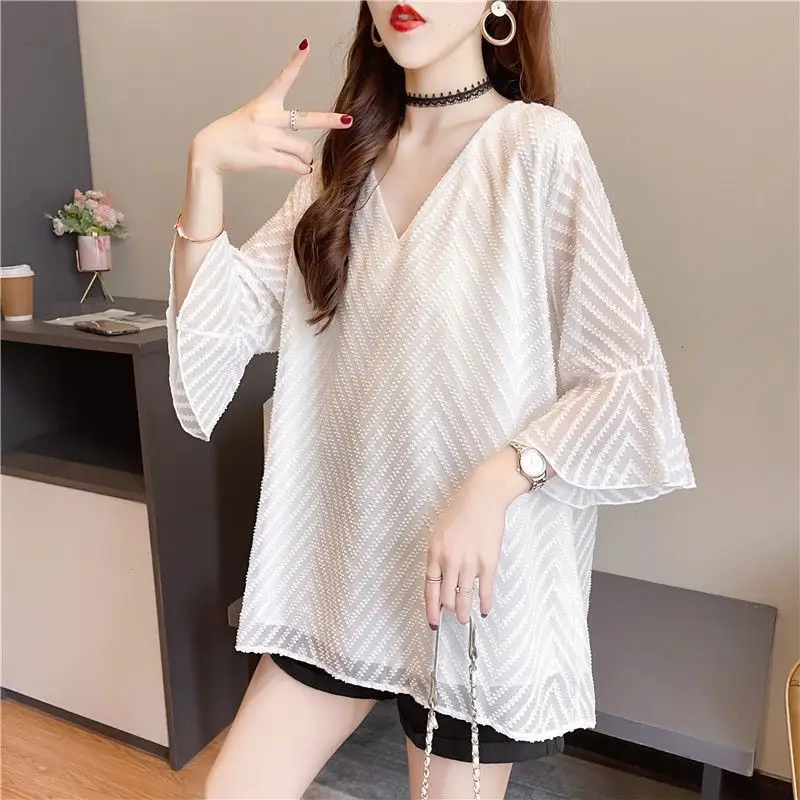 

Summer New V-neck Fashion Batwing Sleeve T-shirt Women High Street Casual Loose Pullovers Thin Ventilate Sheer All-match Tops