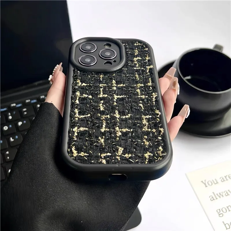 Custodia per telefono in tessuto peloso invernale in peluche per iPhone 15 14 11 12 13 Pro Max Estetica Fuzzy Lattice Stile Coreano Morbido_voghion.com