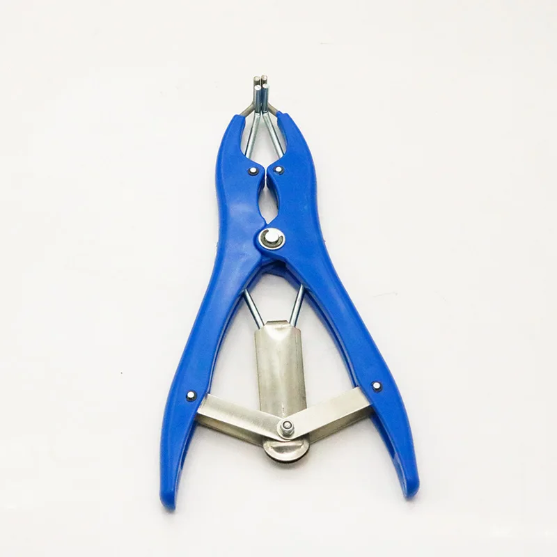 Animal Castration Tools Sheep Expansion Pliers Piglet Castration Forceps Tail Docking Clamp Bloodless Livestock Goat Tail Castrate Rings Farm Animal 1Pc