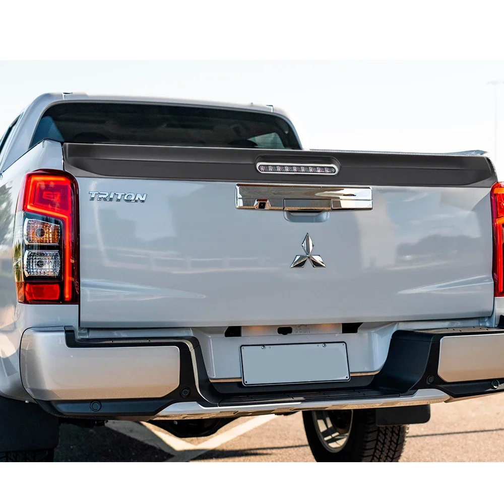 三菱トライトン TRITON(LC2T)専用 　リアゲートスポイラー MITSUBISHI TRITON(LC2T)専用 三菱トライトン リアゲート