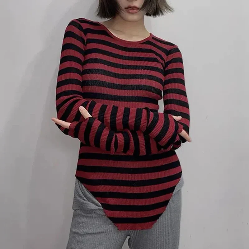 

2024 Gothic Red Stripes Knitted Tops 90s Grunge Aesthetics Vintage Irregular Ribbed T-shirt Long Sleeve Tshirt Punk Alt Knitwear