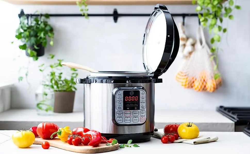 Pressure Cooker with lid open