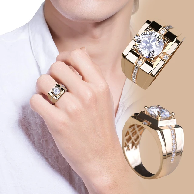 Glimmering Gold Solitaire Finger Ring
