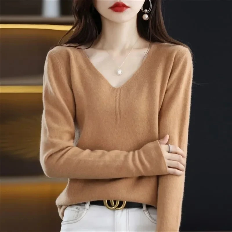 

2024 Womens Sweaters Spring Autumn V-neck Knitted Pullovers Loose Bottoming Shirt Cashmere Fashion Jumper Solid Pink Sweater