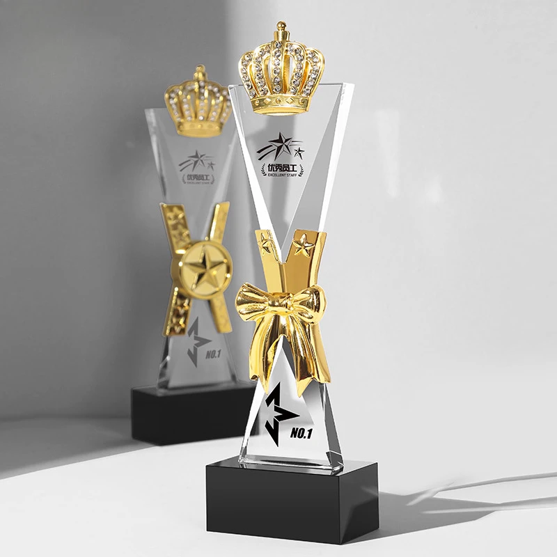 Customized Transparent Crystal Trophy Excellent Staff Company Annual Meeting Award, Home Decoration Outstanding Metal Crown, 1Pc