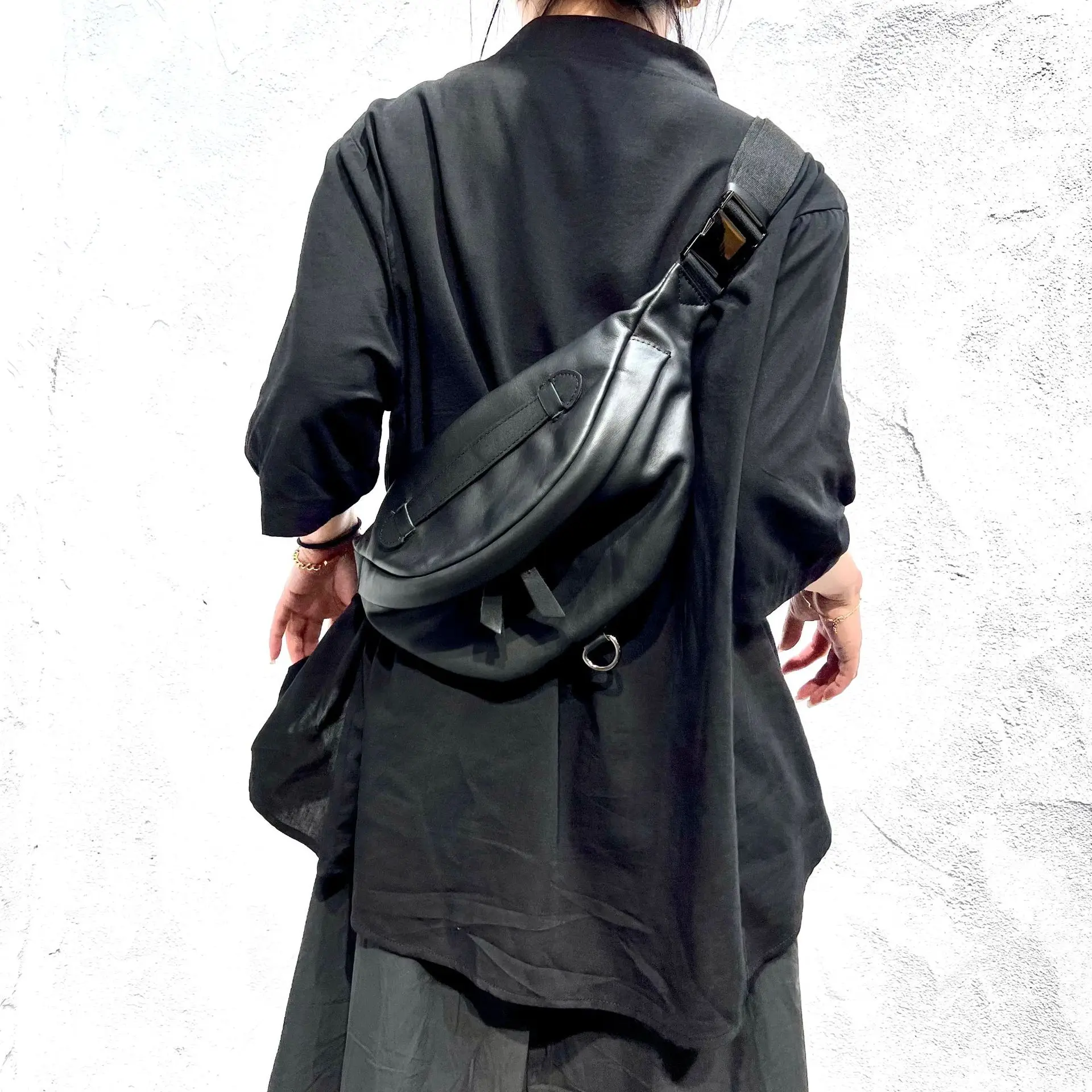 Handcrafted Genuine Top-Layer Leather Chest Bag for Women - Large Capacity Saddle Bag, Casual Street-Style Messenger Bag