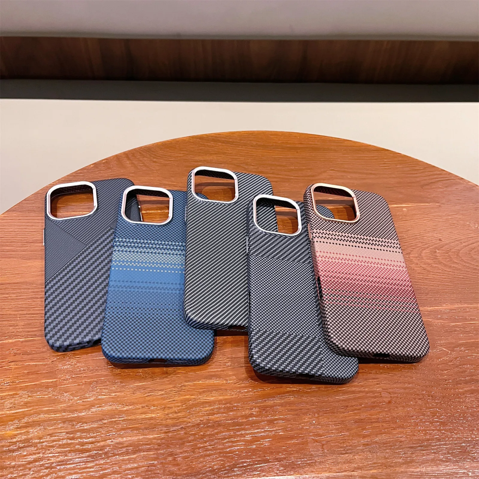 Carbon Fiber Magnetic Phone Case - Shockproof Slim Kevlar Protective Cover