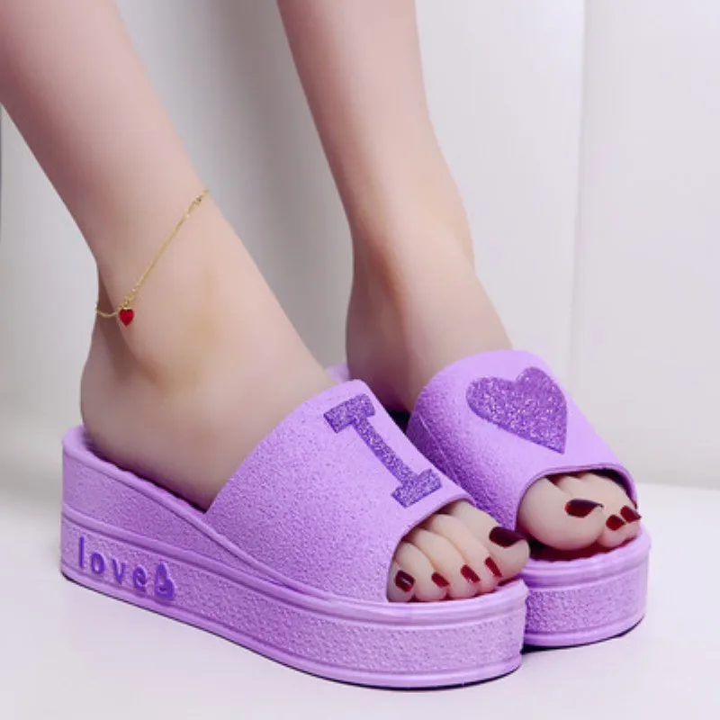Summer Slippers Women Fashion Love Heart Wedges Beach Slides Platform Ladies Sweet Outside Slipper Soft Non-Slip Home Sandals
