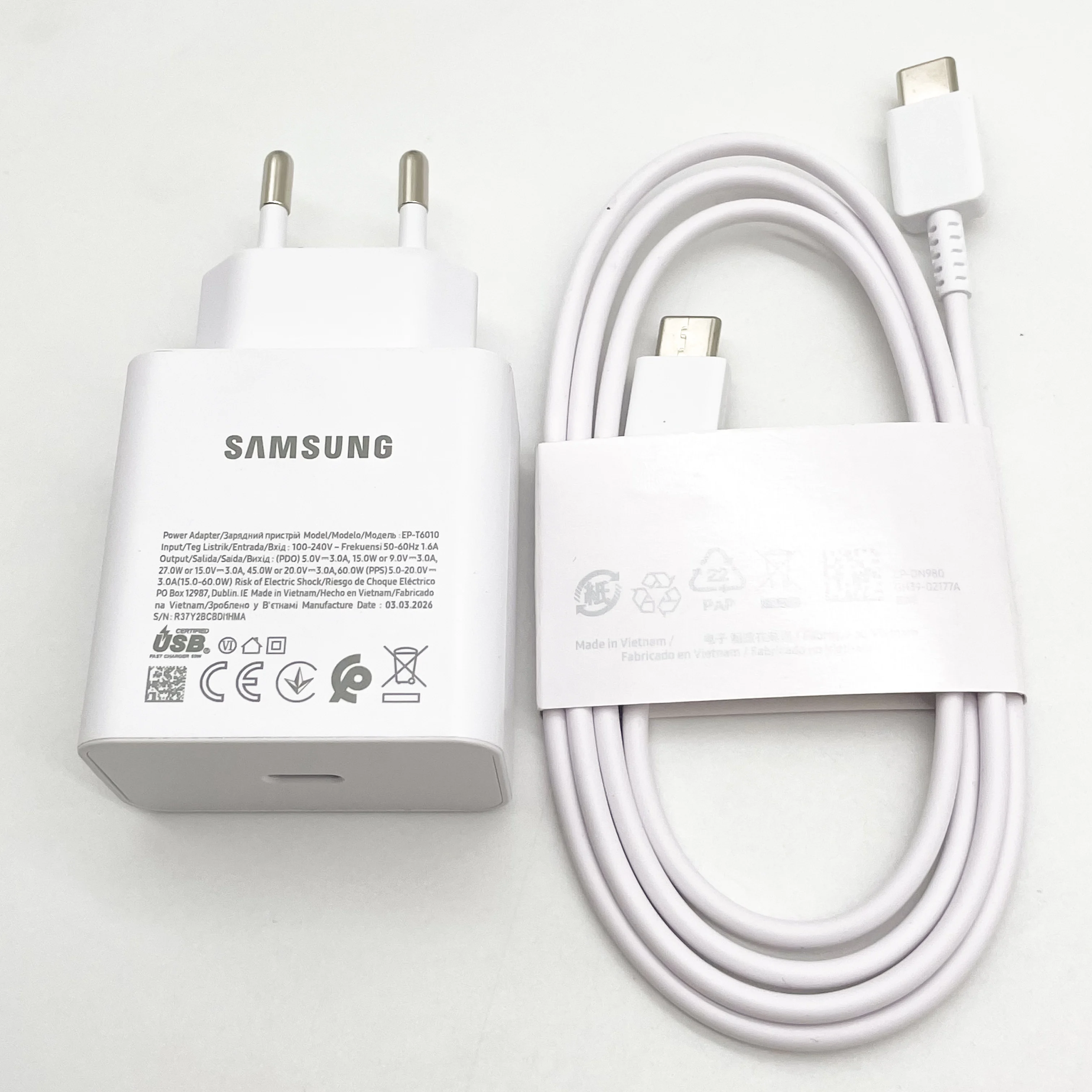 High-Speed 60W USB-C Charger with Super Fast PPS Power Adapter