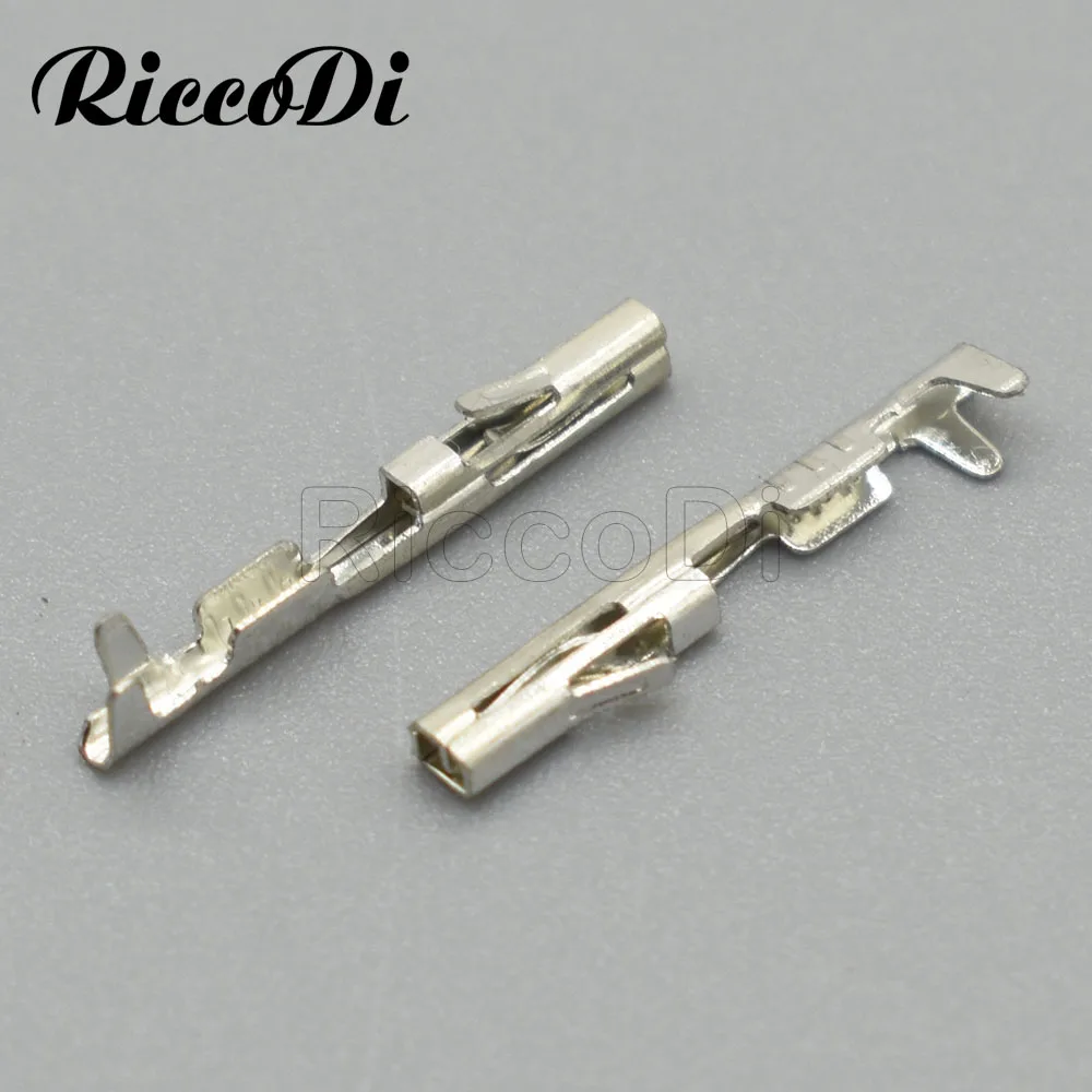100 Pcs 느슨한 유형 터미널 브래지어 주석 도금 터미널 0.7mm 시리즈 Automotic 커넥터 핀 DJ626-0.7A 2188701-1