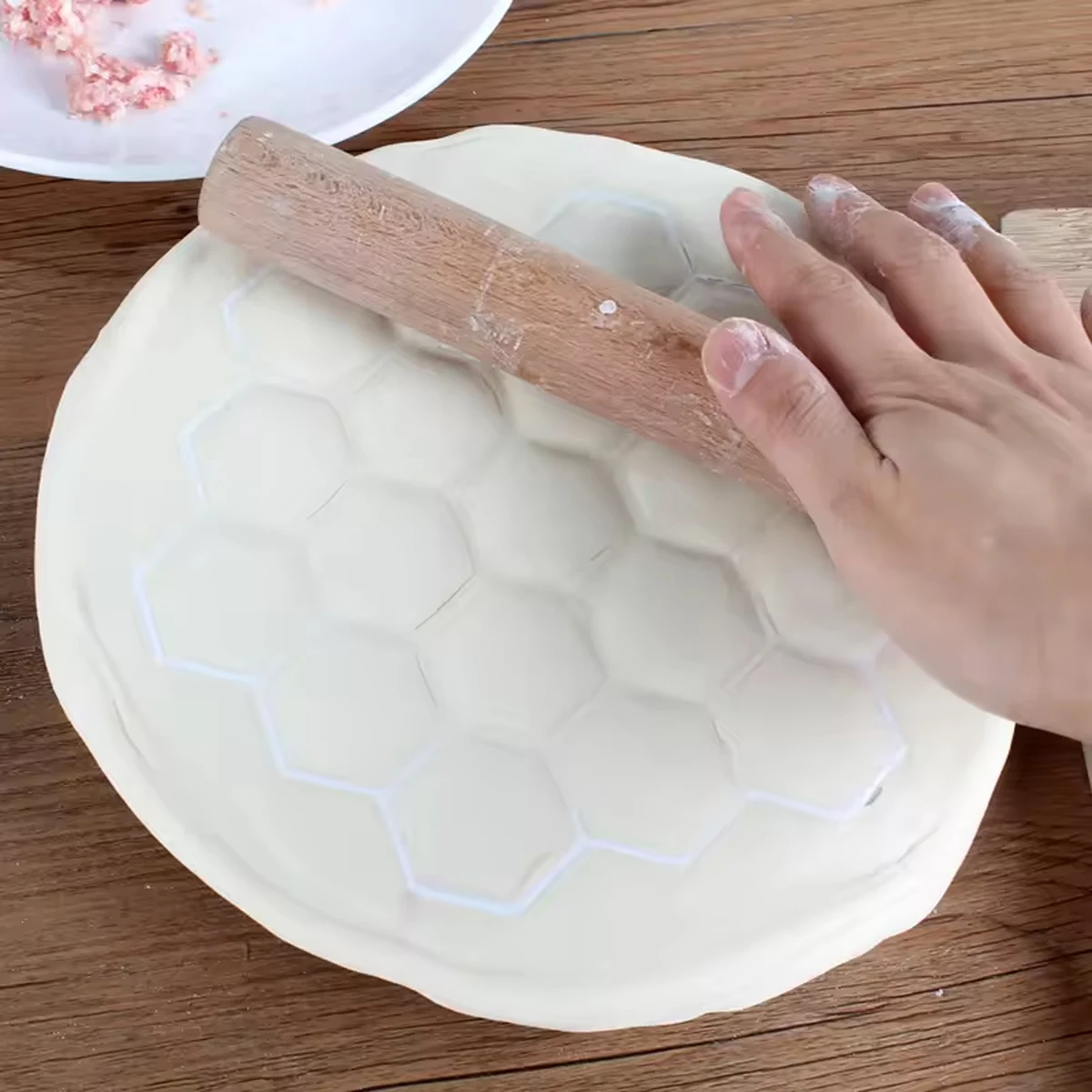 Simple Chinese Dumplings Mould Dough Press