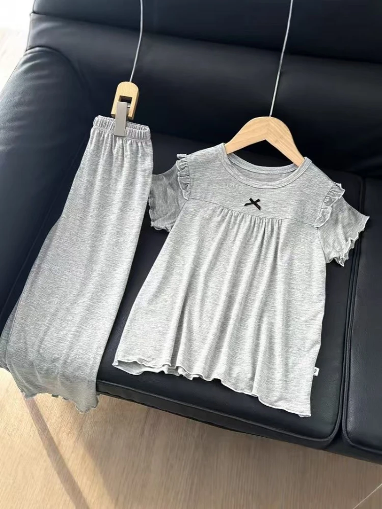 새로운 한국 스타일의 루즈핏 크롭 팬츠 파자마 세트 (여아용) 봄 가을 경량 라운지웨어