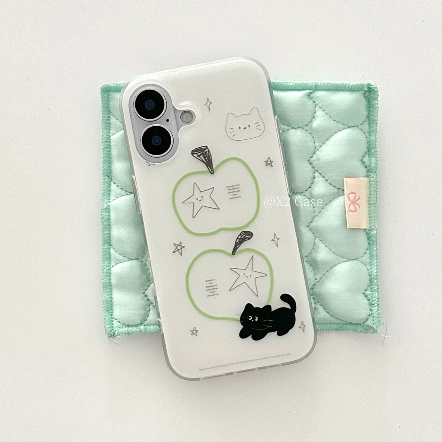 Korean Ins Green Apple Cat Illustration Cartoon Creative Kawaii Phone Case For