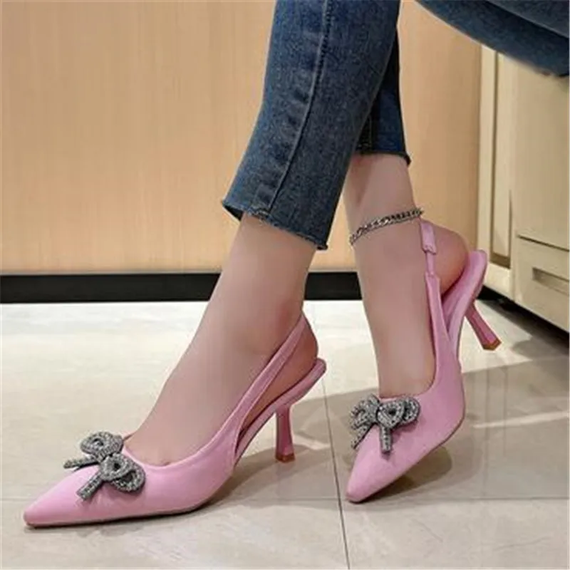 

2023 Summer New High Heels Women's Sexy Shiny Rhinestone Prom Stiletto Sandals Luxury Pointed Bow Wedding Transparent Slippers