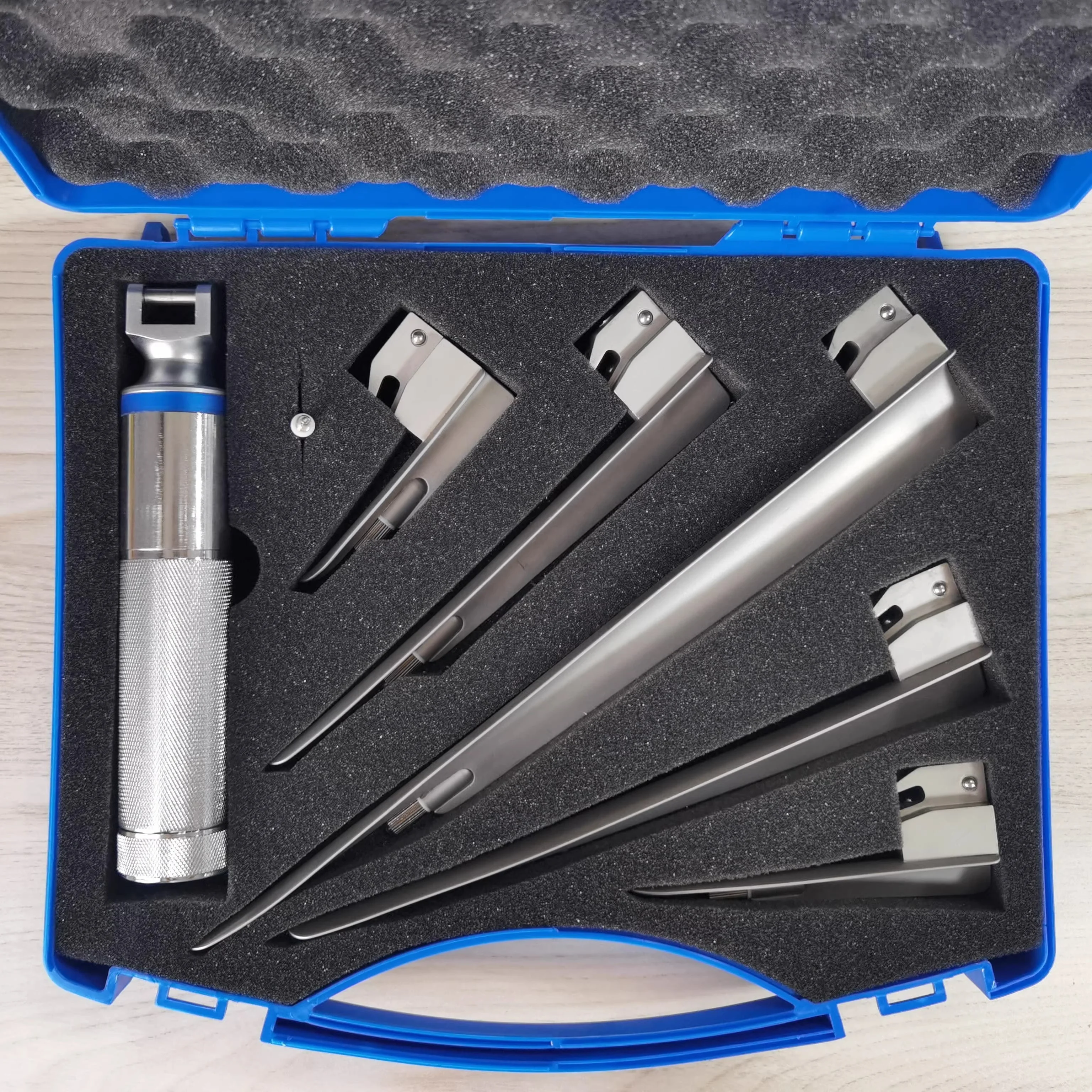 

Animal Optic LED Anes,thesia Throat Detection Tool Long Stainless Steel Veterinary Laryngoscope