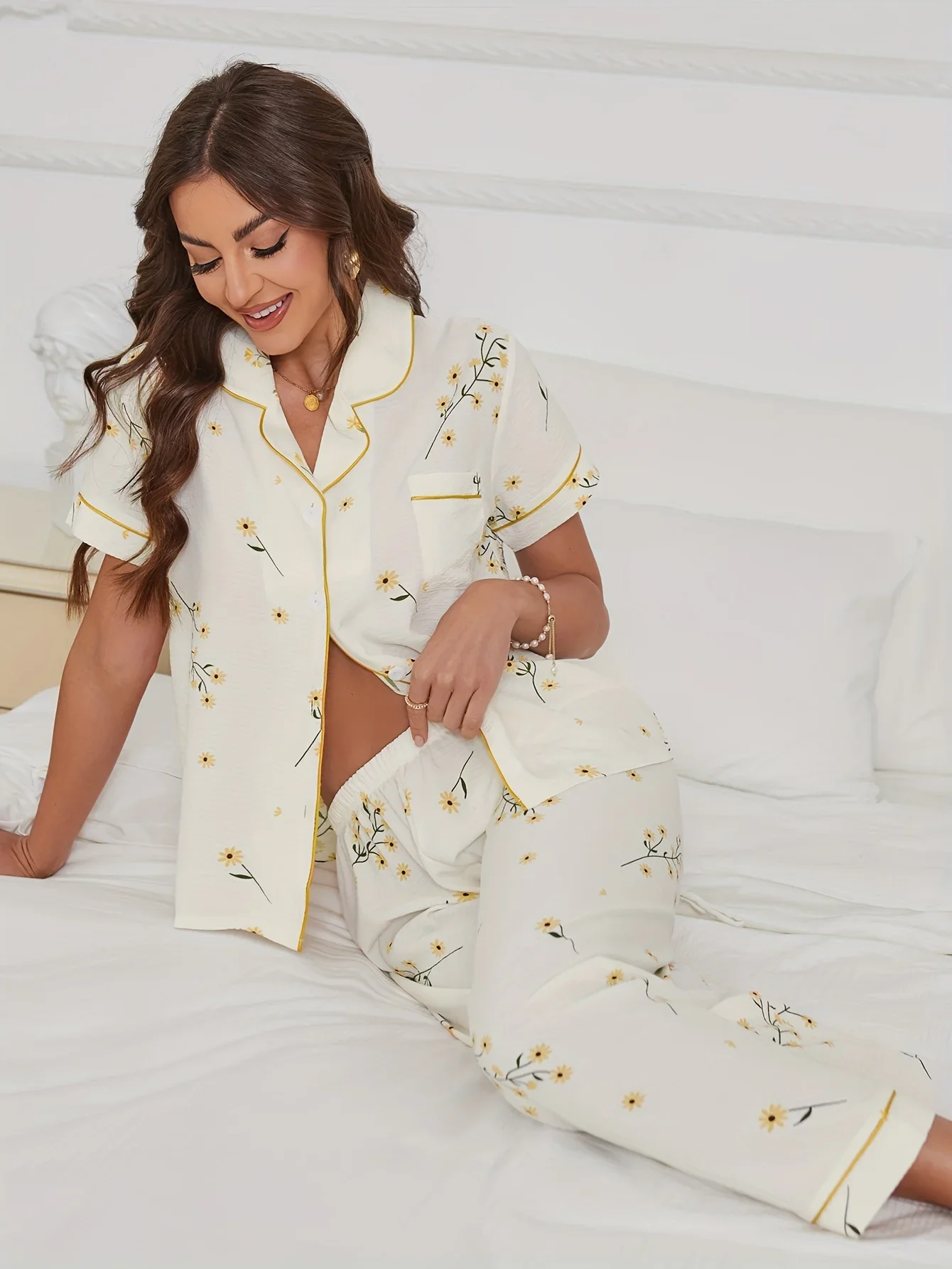

Floral Print Pajama Set Casual Short Sleeve Buttons Lapel Top & Elastic Pants Women's Sleepwear