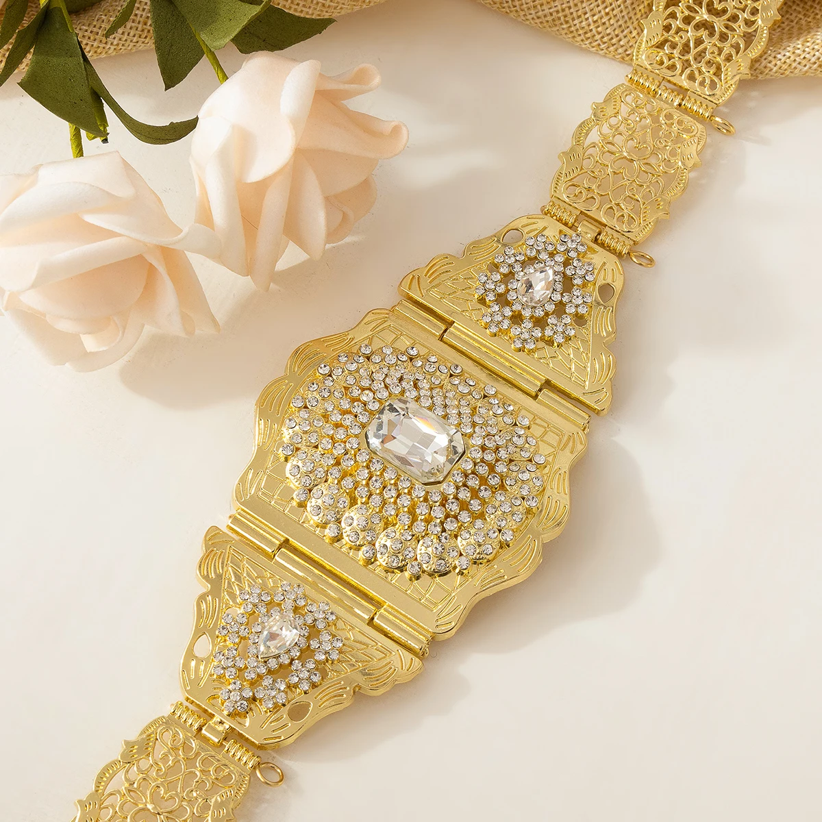 Wedding Dress Jewelry Gold Cutout Pattern Carved Inlaid Rhinestone Katan Bridal Belt Jewelry