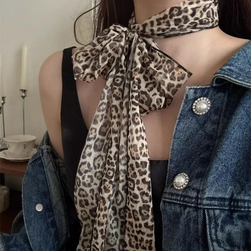 Y2K Women Leopard Headscarf Retro Decorative Scarves Spicy Girl Hair Shawl Neckerchief Versatile Party Scarf Exquisite Accessory