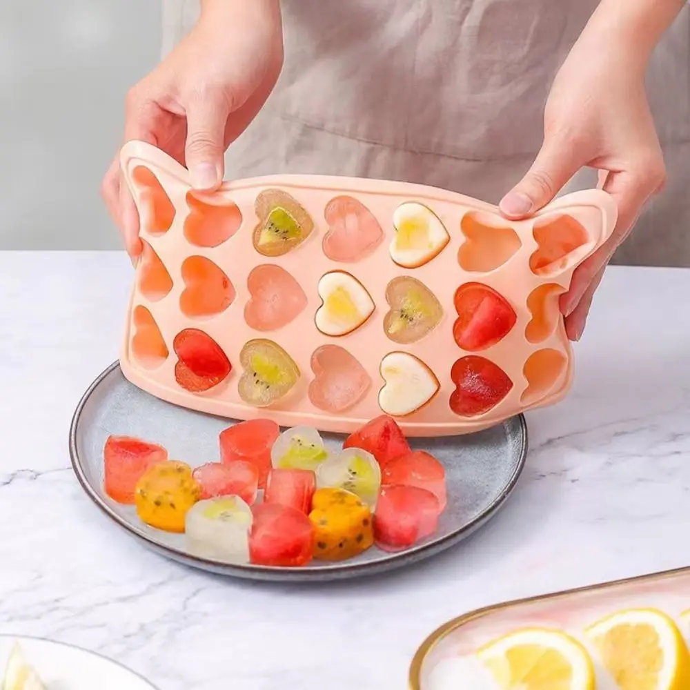 Homemade Ice Cube Mold New Cute Wind With Cover Tape Ice Box Heart Refrigerator Box Children