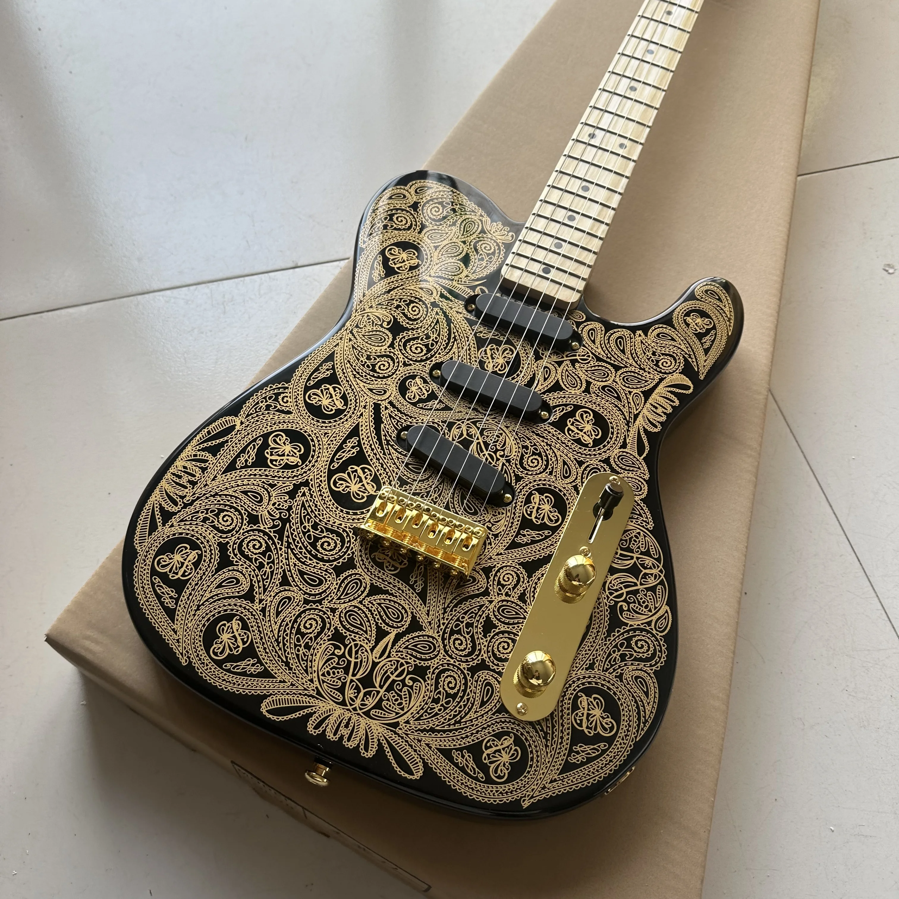 Paisley Black Gold top electric guitar James Burton TL gold hardware