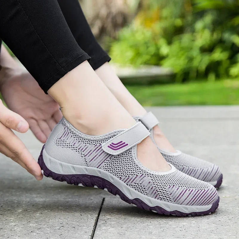 Women Sneakers Non-slip Soft Mom Sneakers 2025 Summer Breathable Mesh Travel Casual Shoes for Women Comfort Lightweight Flat Sport Shoes