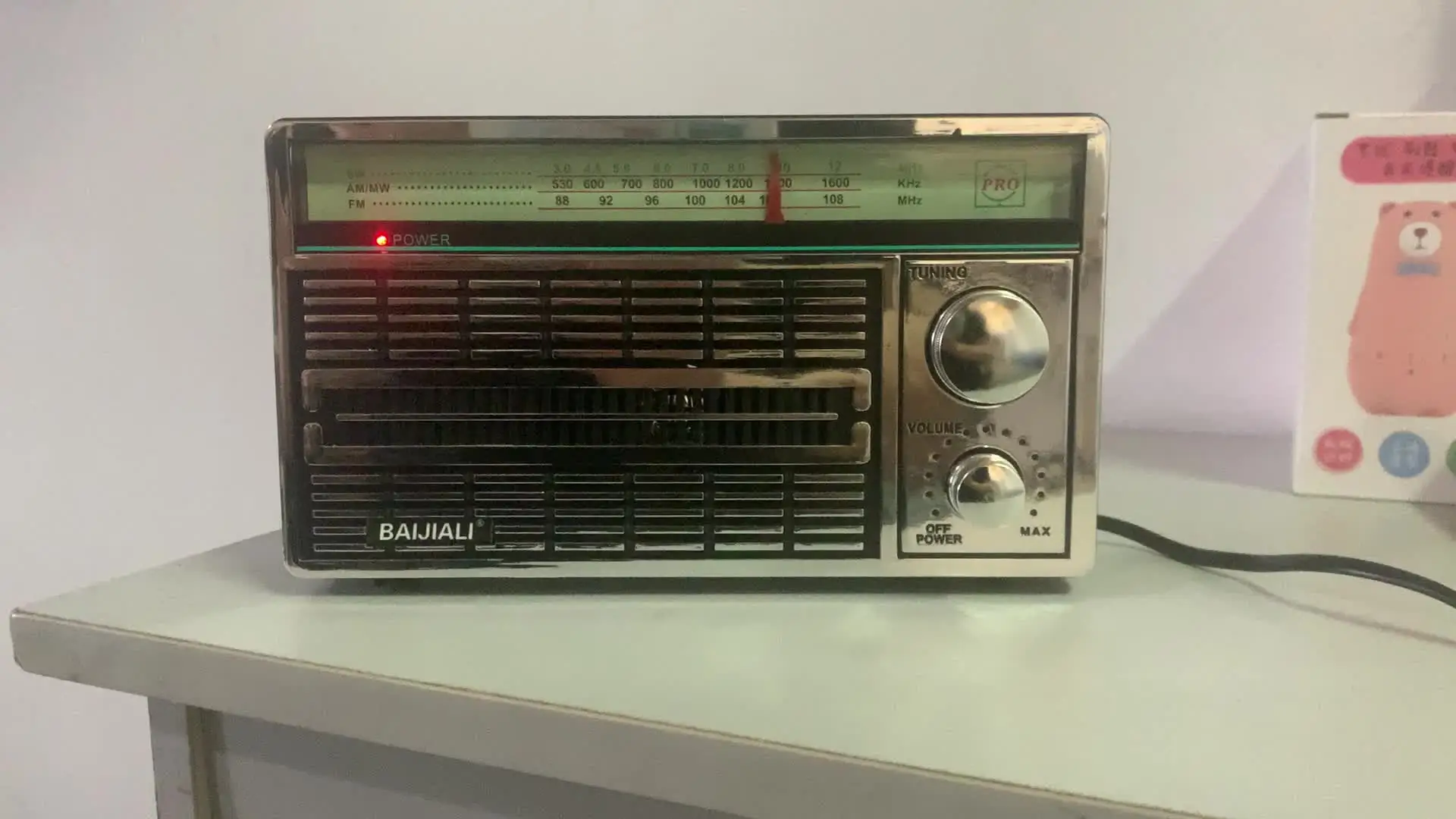 Radio Portable AM/FM/SW Avec Casque - Écran LCD, Alarme, Veille - Alimentée Par Piles AA (Noir) - 12